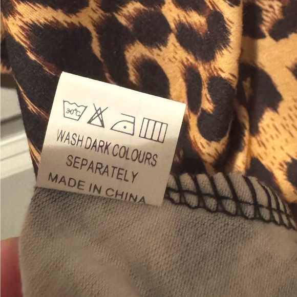 1950s Inspired Leopard Print Dress - Picture 8 of 8